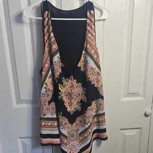 V-Neck Floral Print Tank Top in Black and Peach